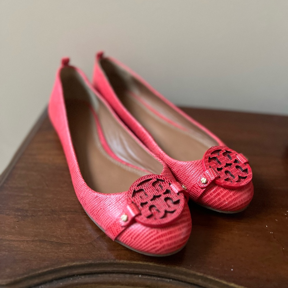 Tory Burch Mini Miller Ballet Flats in Melon - never worn size 8.5